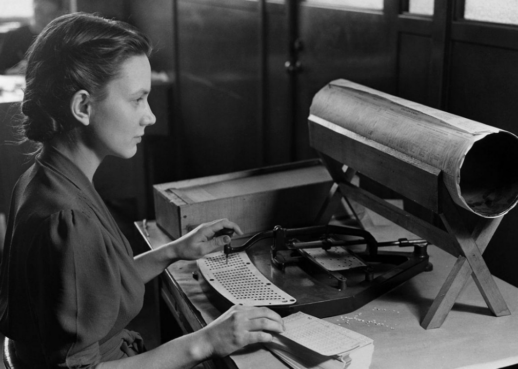 1890: Census goes electric